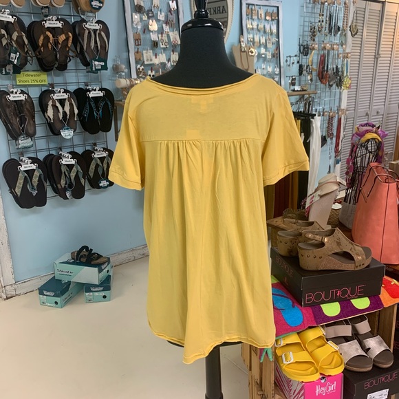 NWT UMGEE Raw Hem V-Neck Top - Picture 3 of 4